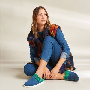 Charlotte Stone Size 7 Porter Clog in Navy Blue Palm - new / unworn!